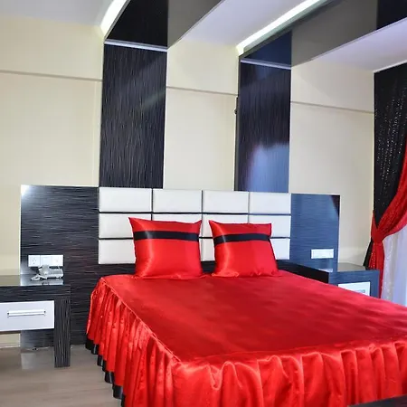 Hotel Oge 2000